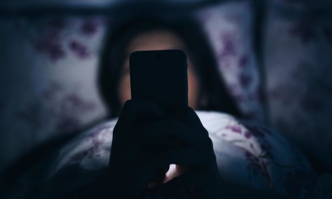 Вчені розповіли, що хронічне недосипання здатне зробити з людиною