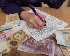 Податком по українцях: чинуші знову звинувачують у всіх бідах звичайних громадян
