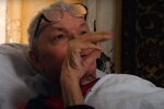 Скрін, відео YouTube пенсіонерка