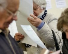 Порошенко могут заменить на Вакарчука или Зеленского