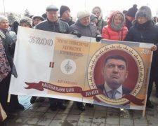 Українці розчарувалися в реформаторі Гройсмані (опитування)