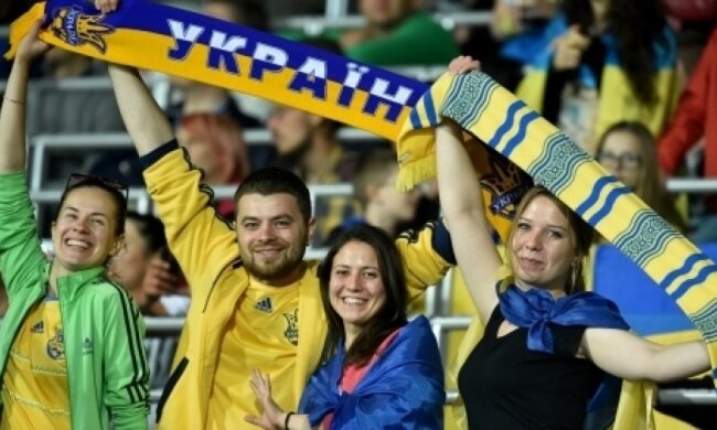 УЄФА пропонує обрати гасло збірної України