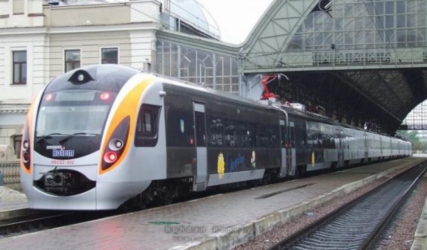 "Укрзалізниця" запустить швидкісний поїзд зі столиці до моря