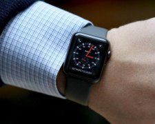 З'явилися перші подробиці про розумний годинник від Apple