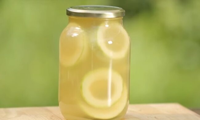 Ананаси з кабачків, скріншот: YouTube