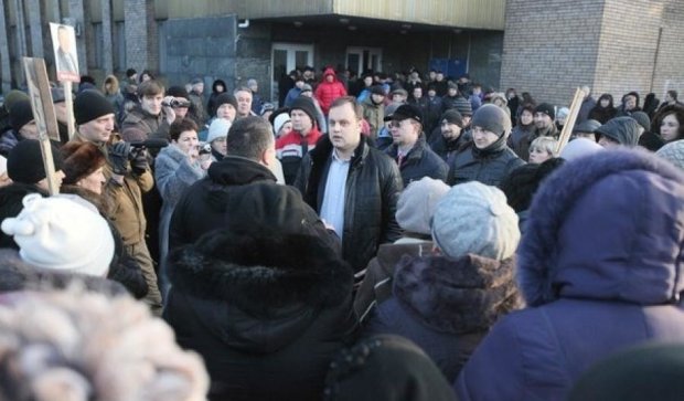  Жители Ясиноватой устроили «майдан» против Губарева (видео)