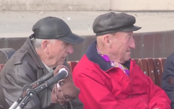 Пенсионеры. Фото: скрин youtube