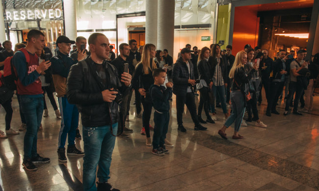 Автограф-сесія топ-боксерів у Києві