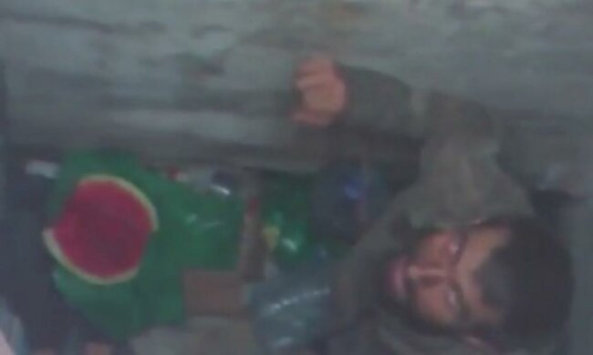 Кадыровские боевики показали издевательства над нашим солдатом (видео)