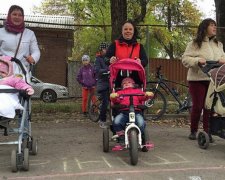 Тернопільські діти влаштували масовий велопробіг (фото)