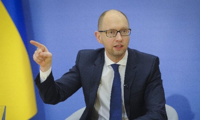 Яценюк доручив урядовцям відвідати Донбас