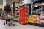 Подсолнечное масло на 70%, мясо на 13%: новые цены в магазинах отобьют у украинцев аппетит