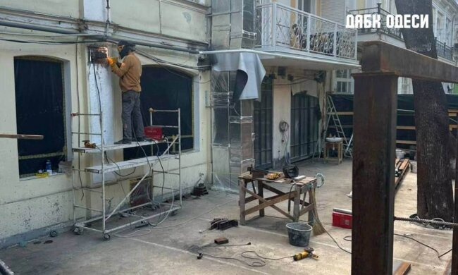 Нахаббуд кафе у сквері Пале-Рояль в Одесі
