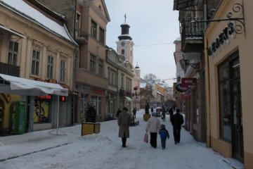 А что такого: женщина сиганула с пятого этажа и куда-то делась