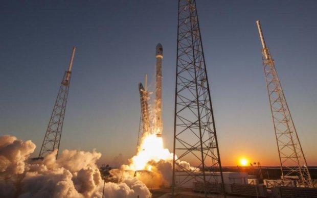 Маск анонсировал двойной запуск ракет Falcon 9
