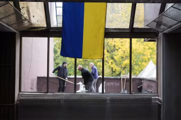 Пошкоджений корпус КНУБА після нічної атаки дронів