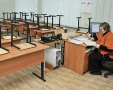 Еще три города: опасный вирус косит украинских школьников