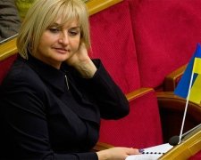 Жена Луценко пустила слезу под Радой