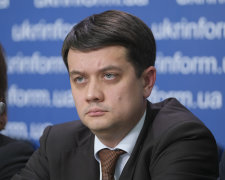 Лідер "Слуги народу" Разумков проголосував на виборах і заінтригував українців: "Все можливо"