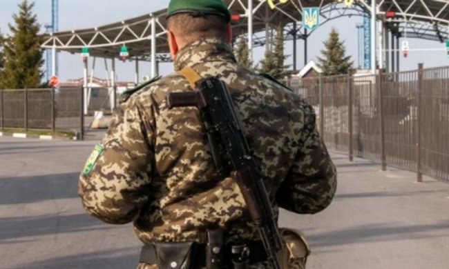 Поток нелегалов через Закарпатье увеличился в десять раз