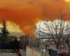 Масовий витік хлору затьмарив День знань, рятувальники намагаються заспокоїти українців