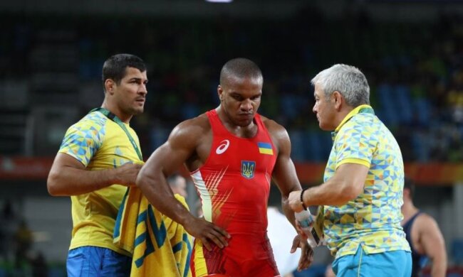 Не политикой единой: Беленюк из "Слуги народа" прошел в полуфинал чемпионата мира по борьбе