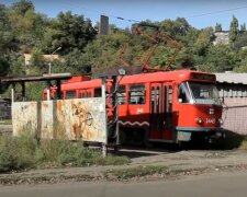 В Днепре кондуктор "умыла" антисептиком пассажиров: "Спирт в глаза"