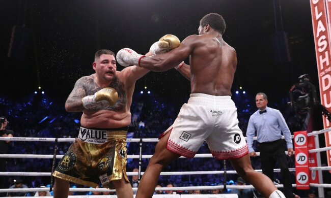 Джошуа победил Руиса решением судей, twitter.com/MatchroomBoxing