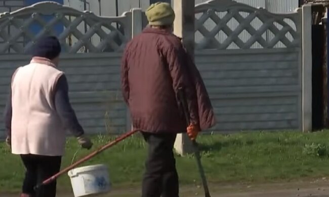 Пенсионеры. Фото: скриншот Youtube