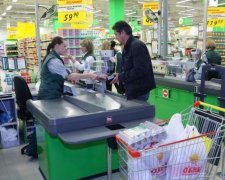 Частина українців стане біднішою на третину