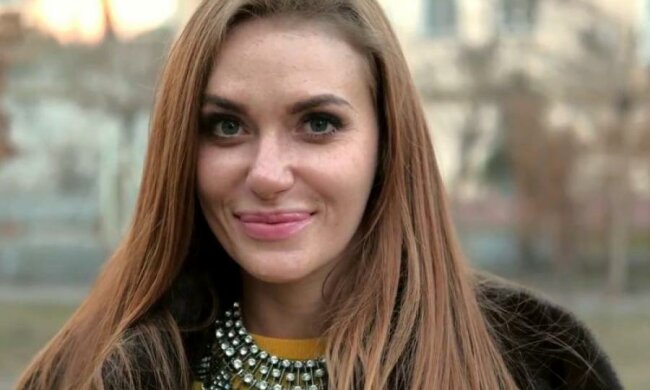 Без цензури: Слава Камінська показала майстер-клас на дивані