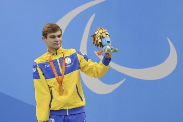 Український плавець виборов перше паралімпійське золото