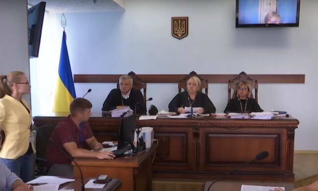 суд, скріншот з відео