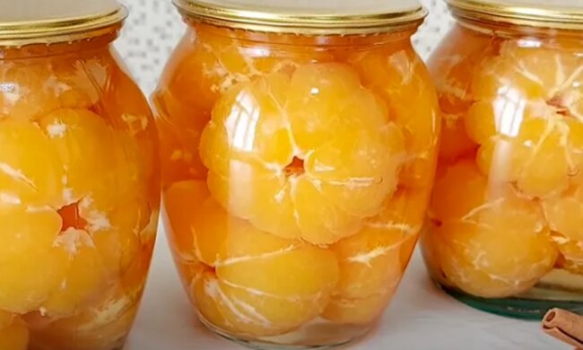 Мандарины в банке, скриншот из видео