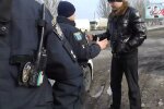 Дніпро на вухах через жорстоку бійку між копами і невідомою бандою, буремні 90-ті повернулися