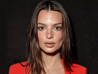 Эмили Ратаковски, фото - https://www.instagram.com/emrata/