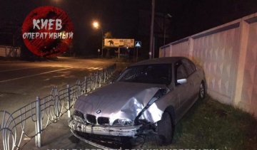 П'яний гонщик трощив паркани в Києві