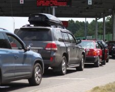 Черга на в'їзд в білорусь. Фото: скриншот з відео