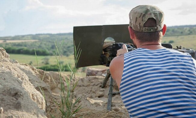 Бойцы АТО контролируют все высоты в Крымском (фото)