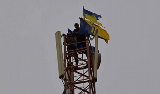Український стяг над Чонгаром вивісив "Механік" з Тернопіля (фото)