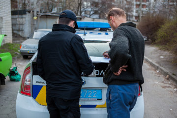 "В окне глаза — огромные, страшные. Произошло это действо в 2:45 ночи", - ночью на трассе Одесса-Киев случилась какая-то дичь