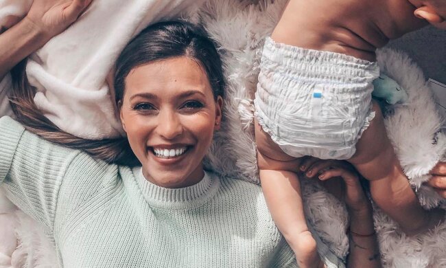 Тодоренко показала, как кормит сына грудью, так трепетно: "Спасибо, что выбрал нас"