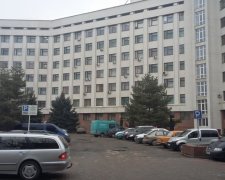 Автопарк івано-франківських депутатів розпродадуть на аукціоні
