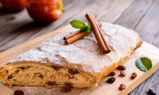 Різдво 2019: незабутній яблучний штрудель з лимонною цедрою