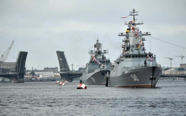 Путин со стрельбой оттяпал часть Азовского моря