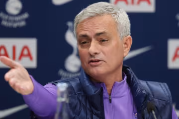 Жозе Моуріньо, twitter.com/spursofficial