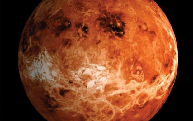 Волны в небе над Венерой удивили астрономов