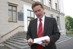 Кандидат у президенти Білорусії потрапив в лікарню 