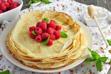 Масленица 2018: вкуснейшие блинчики под апельсиново-сливочным соусом
