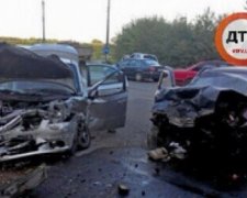 У масштабній аварії постраждали 5 осіб
